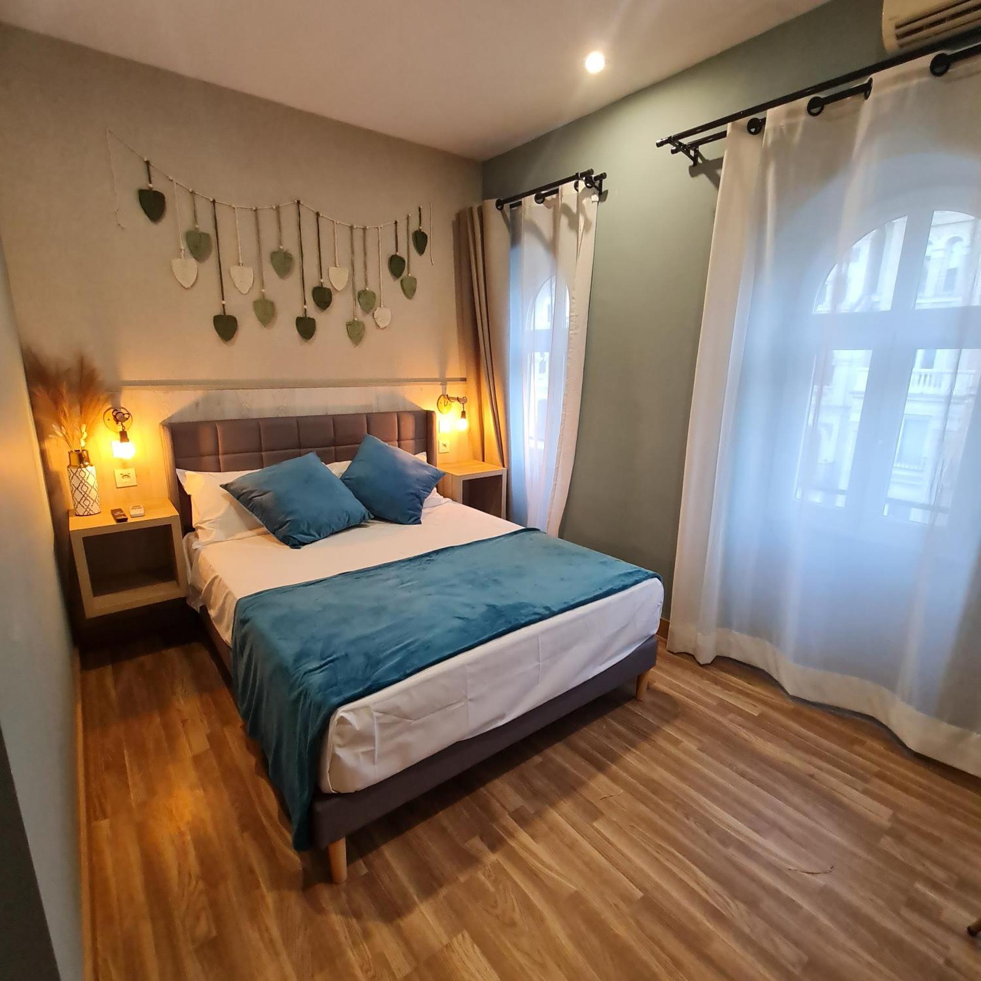 Luxury Green Hostal Madrid Gran Via Dış mekan fotoğraf